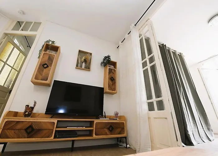 Appartement 2 A 4 Pers Cosy A Proximite Du Centre Et Des Thermes